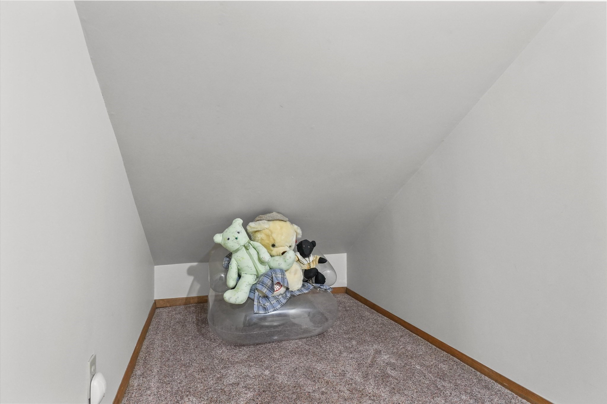 28 Lennon St, Gardner, MA 01440 - Image 16