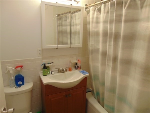 1025 Hancock St, Apt 4G