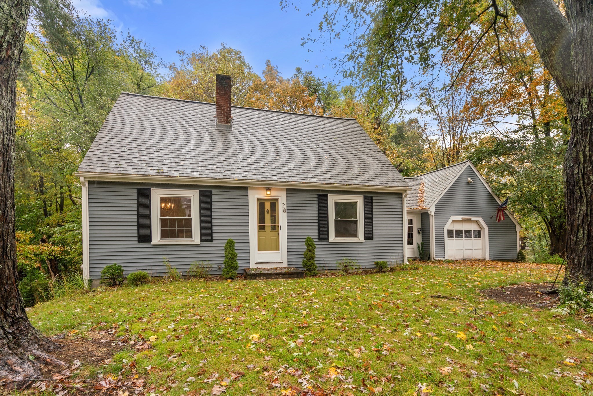 28 Wellington St, Medway, MA 02053