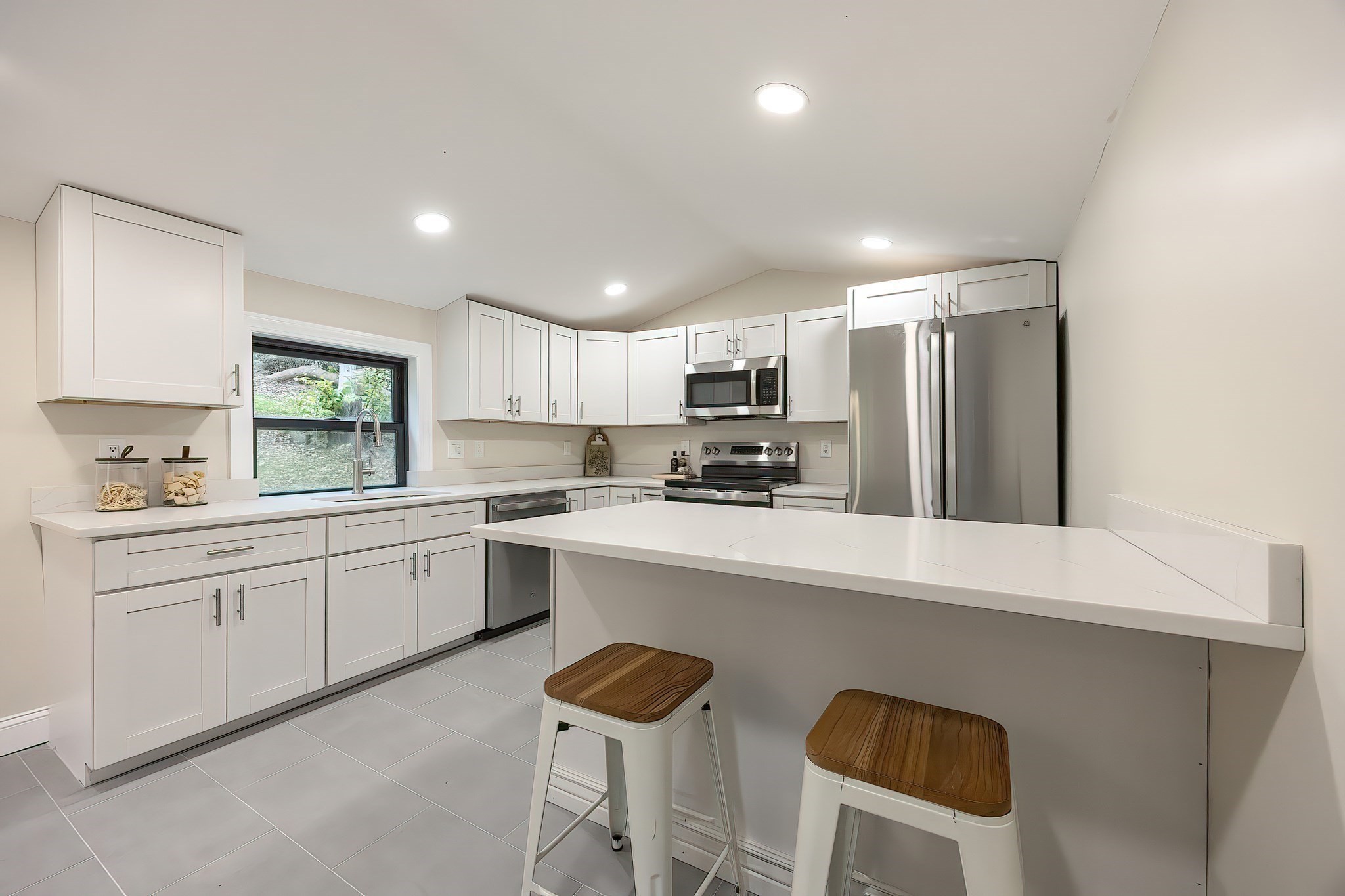 80 Margerie St, Haverhill, MA 01830 - Image 7