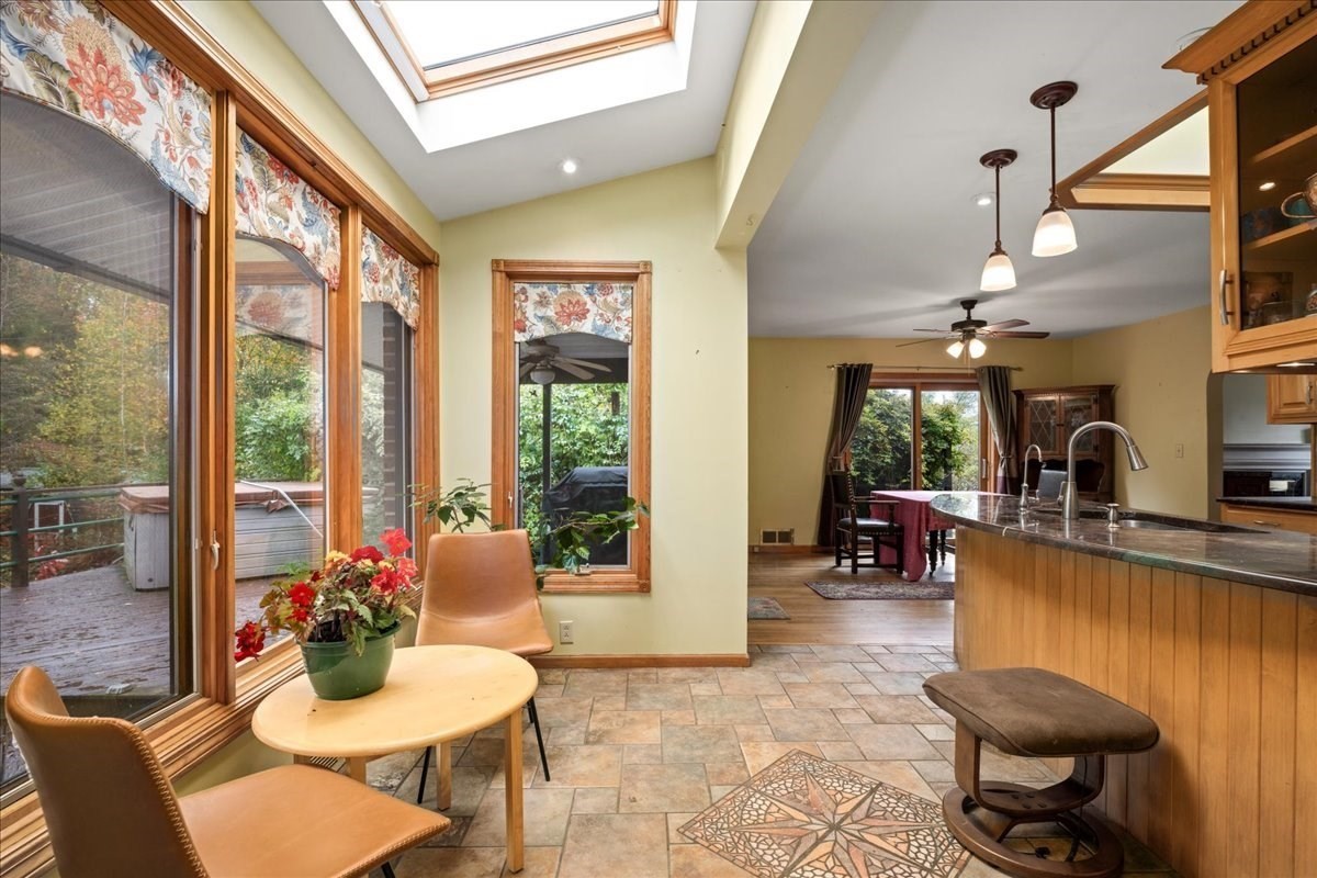 200 East St, South Hadley, MA 01075 - Image 8