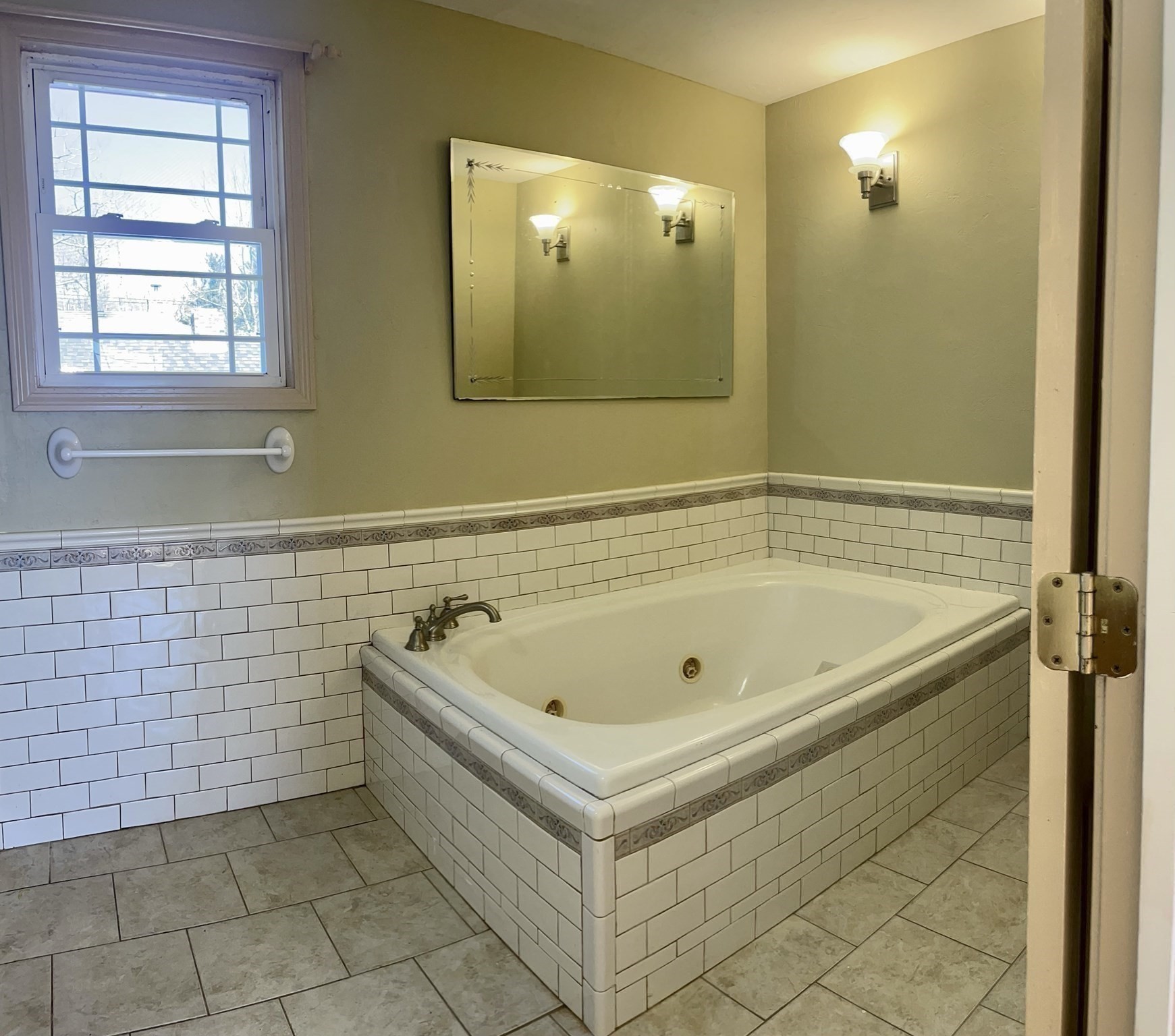 6 Williams Dr, Spencer, MA 01562 - Image 16