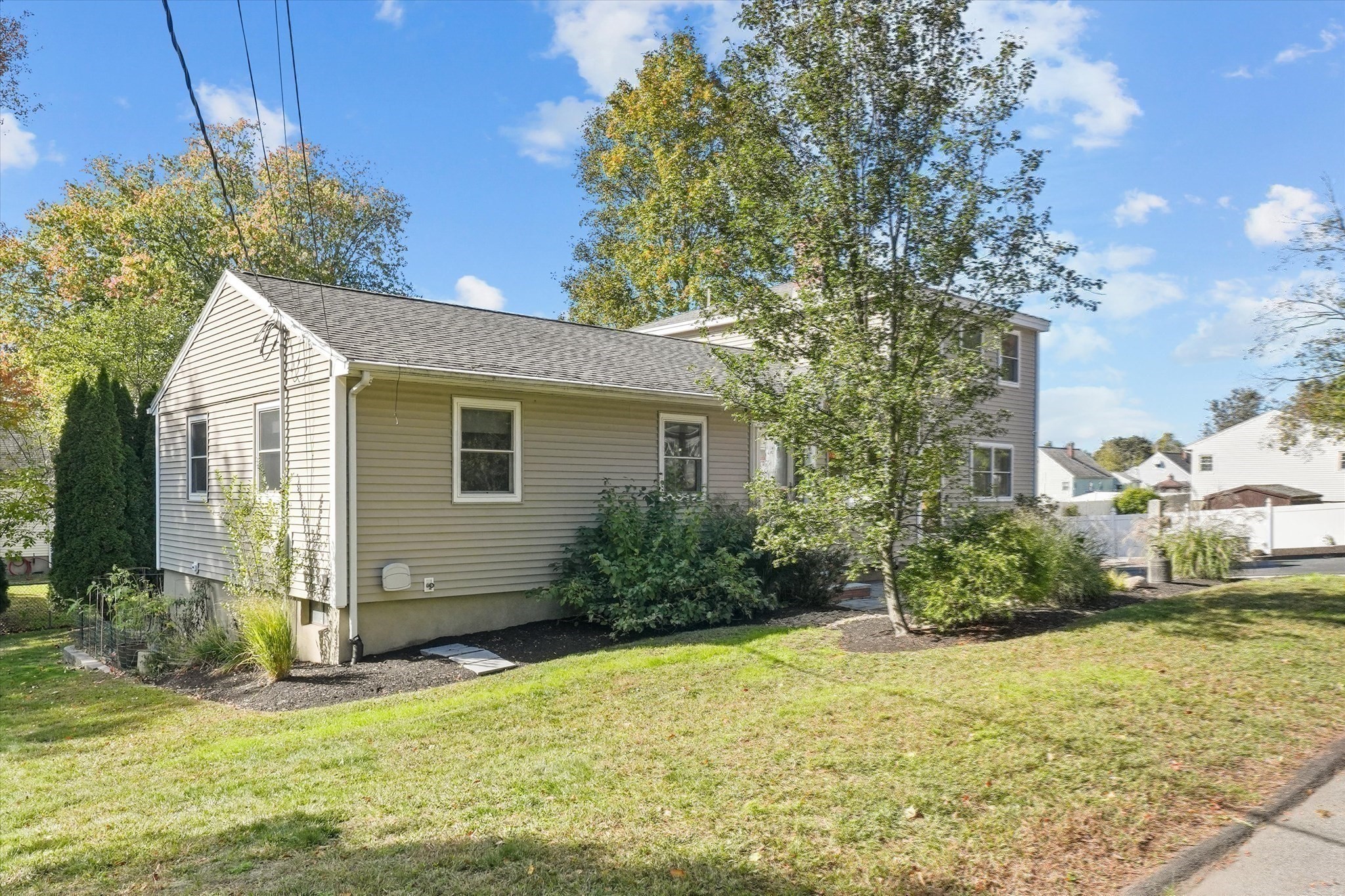 75 Border Road, Reading, MA 01867 - Image 23