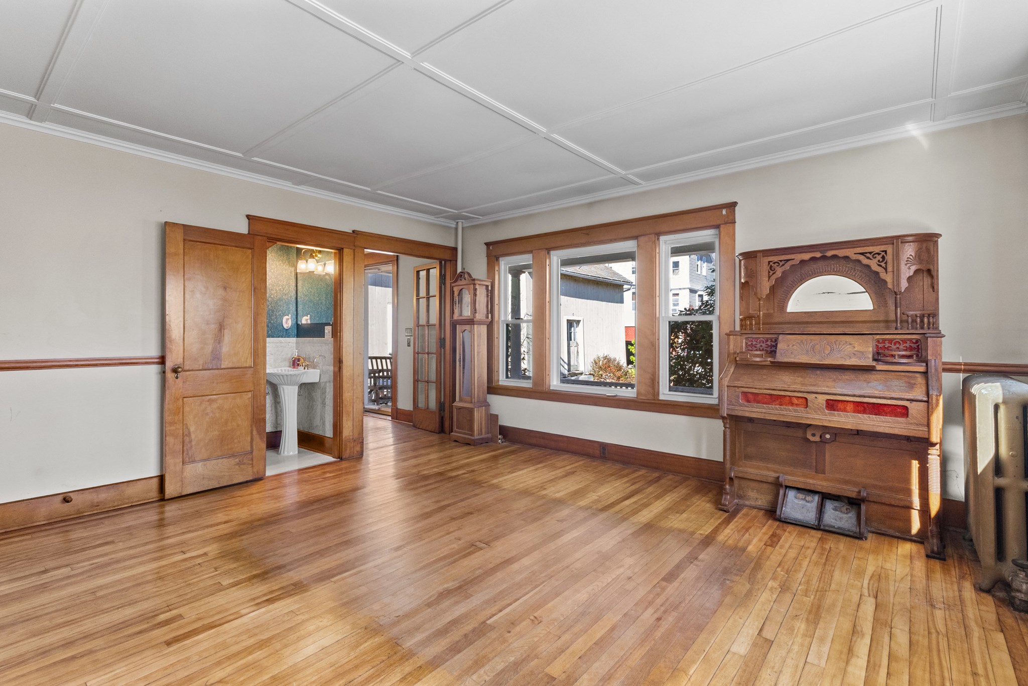 21 Edwards St, Southbridge, MA 01550 - Image 17