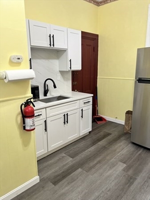 92 Columbia St., Apt 1