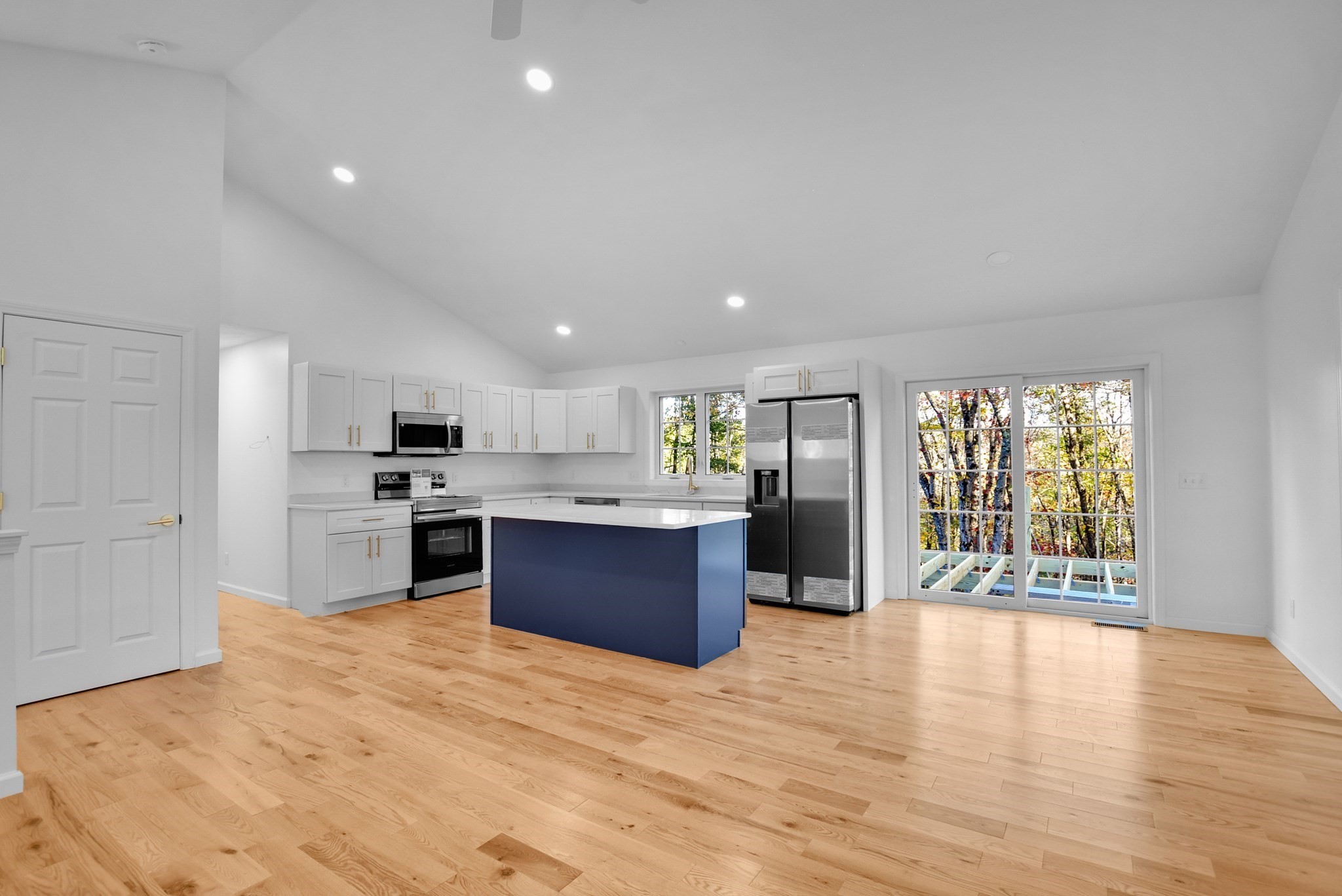 76 Number 6 Schoolhouse Rd, Charlton, MA 01507 - Image 3