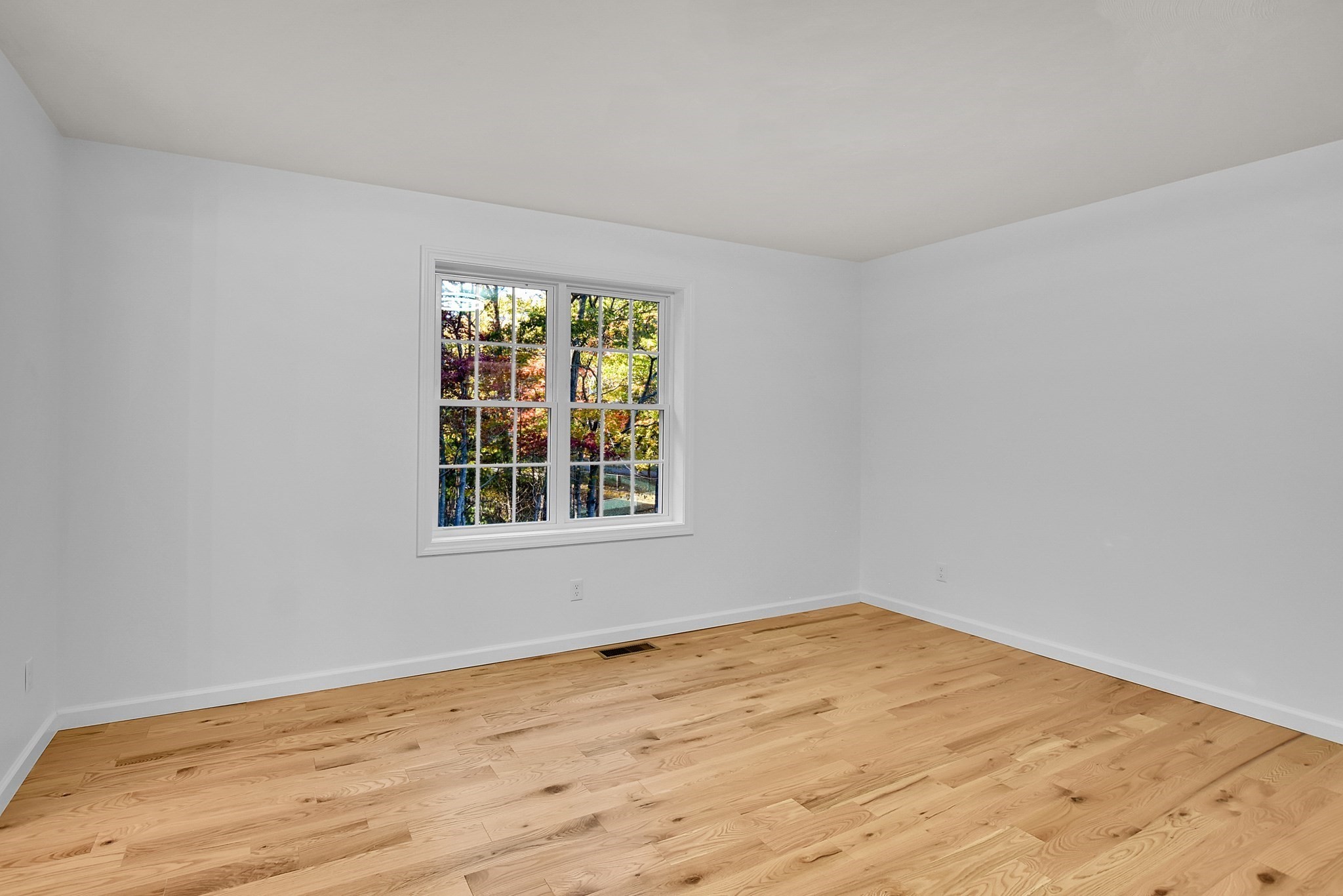 76 Number 6 Schoolhouse Rd, Charlton, MA 01507 - Image 9