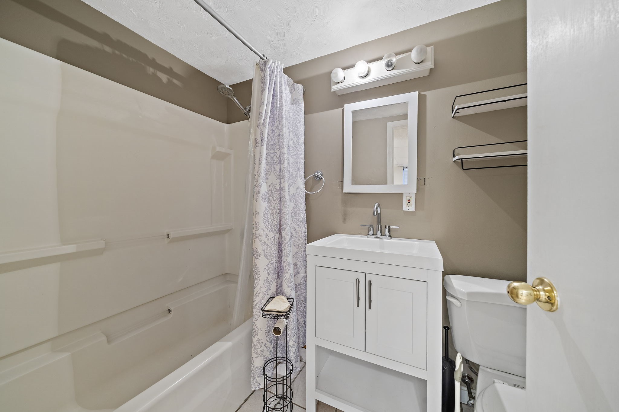 101 Babcock St, Quincy, MA 02169 - Image 21