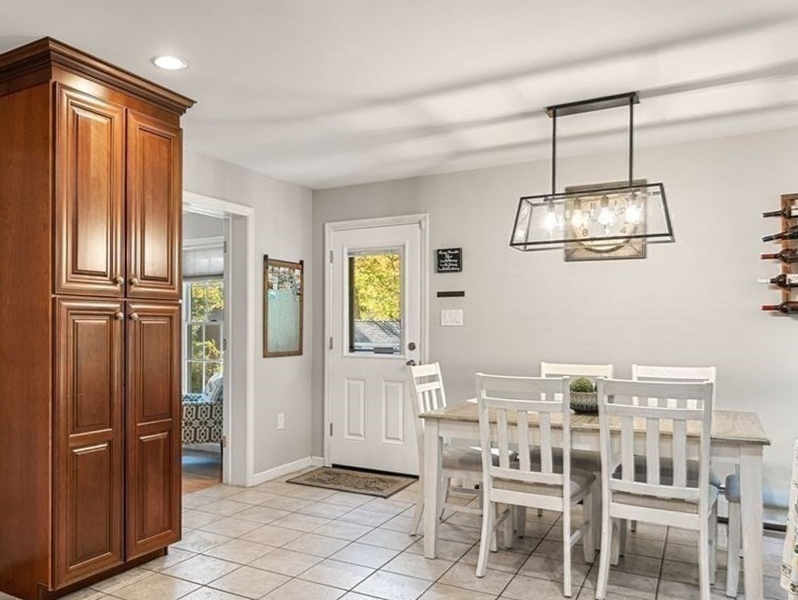 29 Charlotte Road, Ipswich, MA 01938 - Image 2