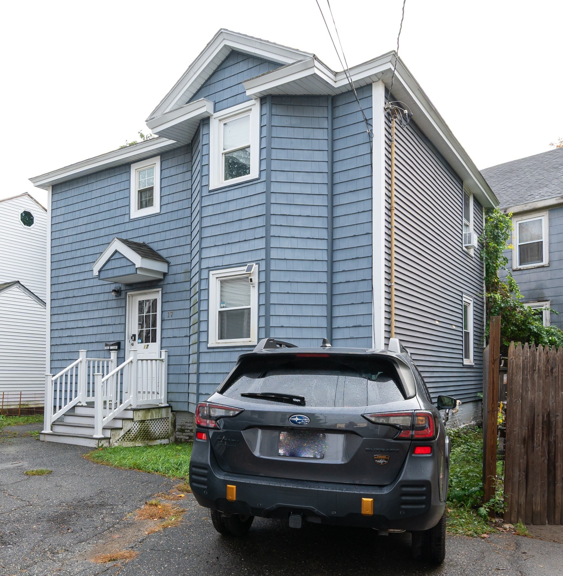 17 Arlington St, Haverhill, MA 01830