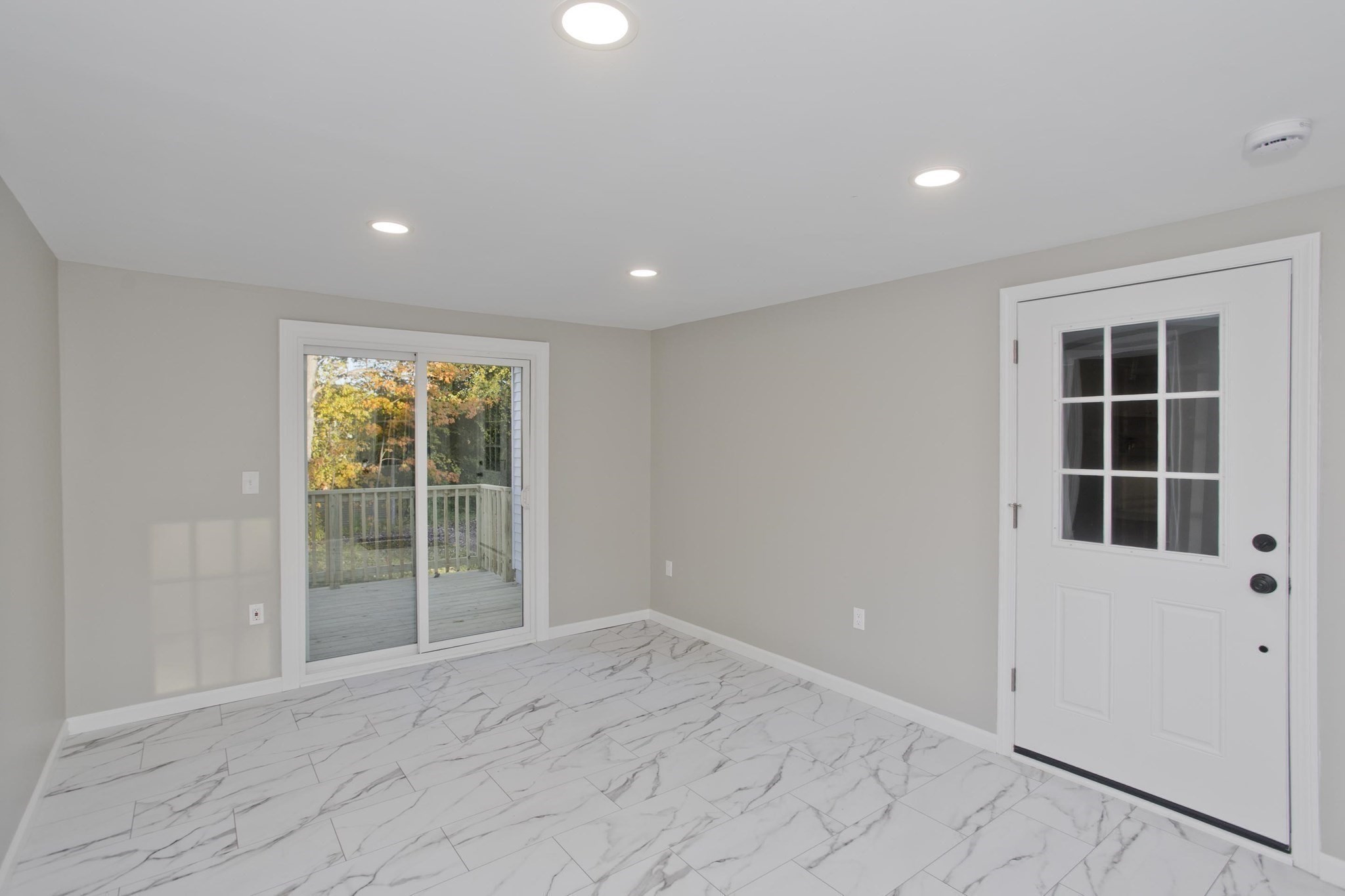 16 Locust St, Westfield, MA 01085 - Image 12