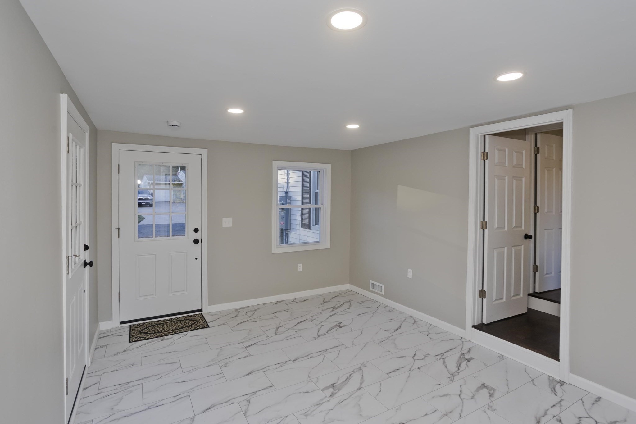 16 Locust St, Westfield, MA 01085 - Image 13