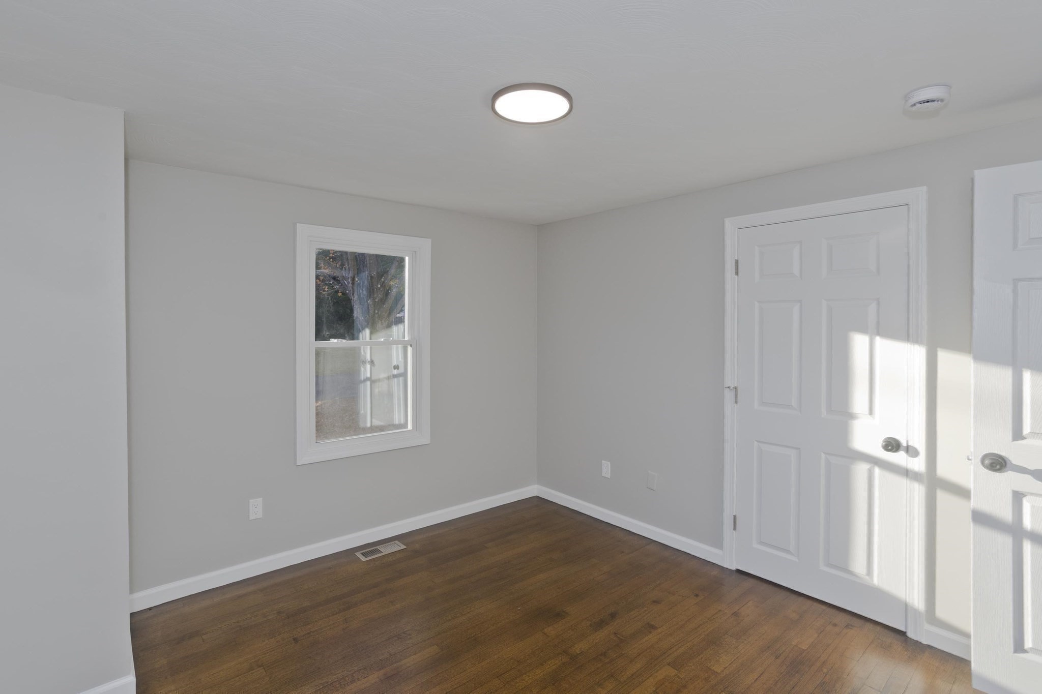 16 Locust St, Westfield, MA 01085 - Image 14