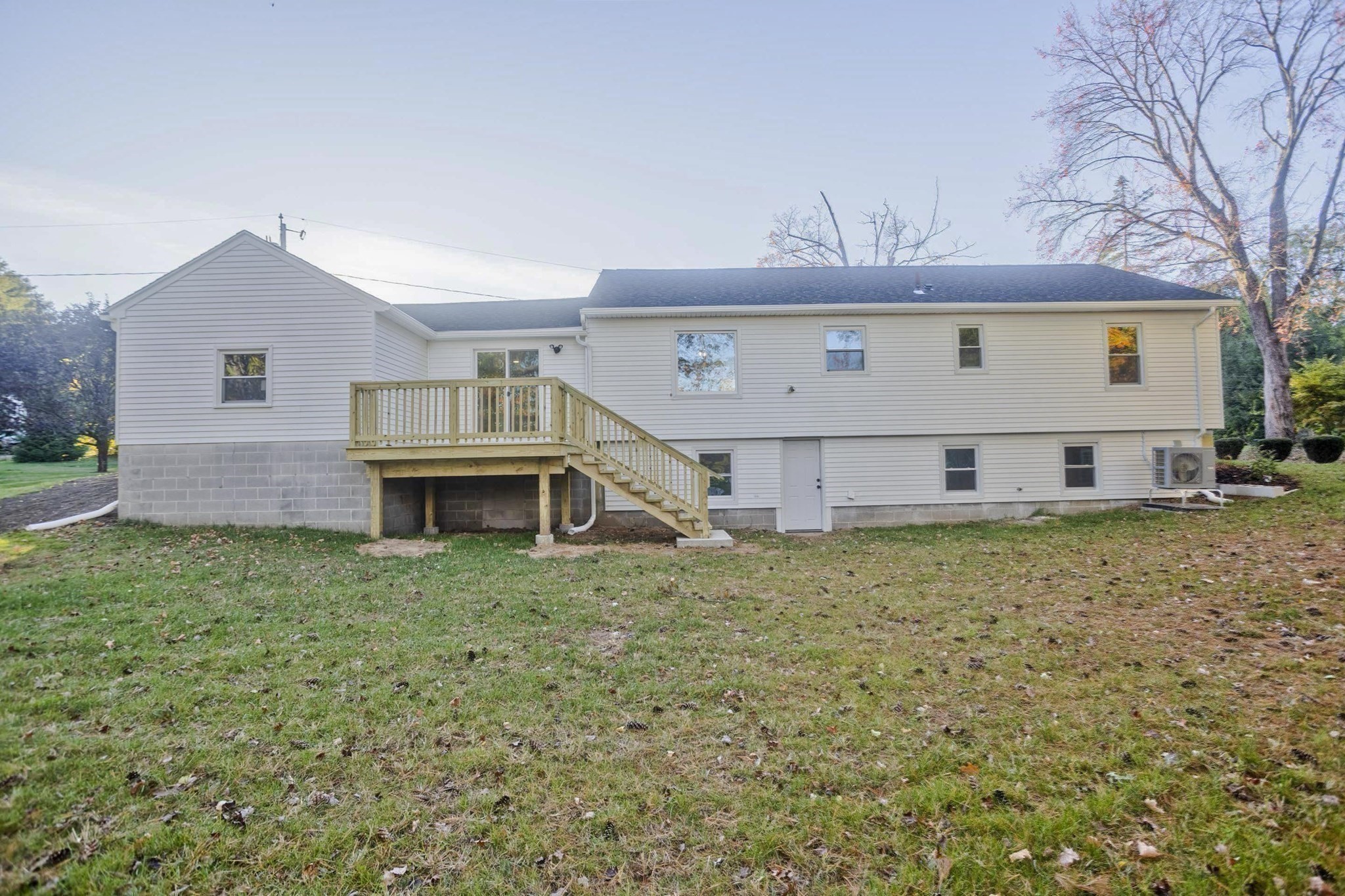 16 Locust St, Westfield, MA 01085 - Image 18