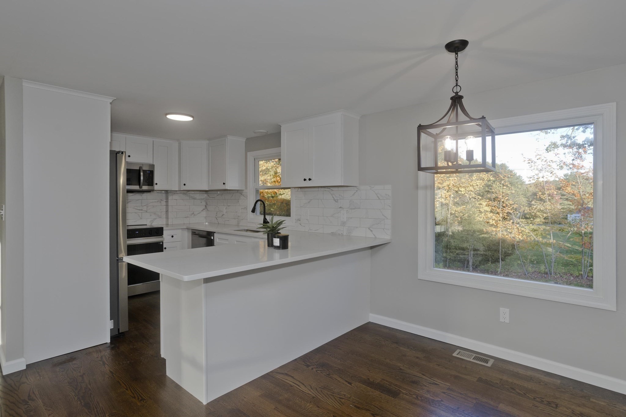 16 Locust St, Westfield, MA 01085 - Image 3