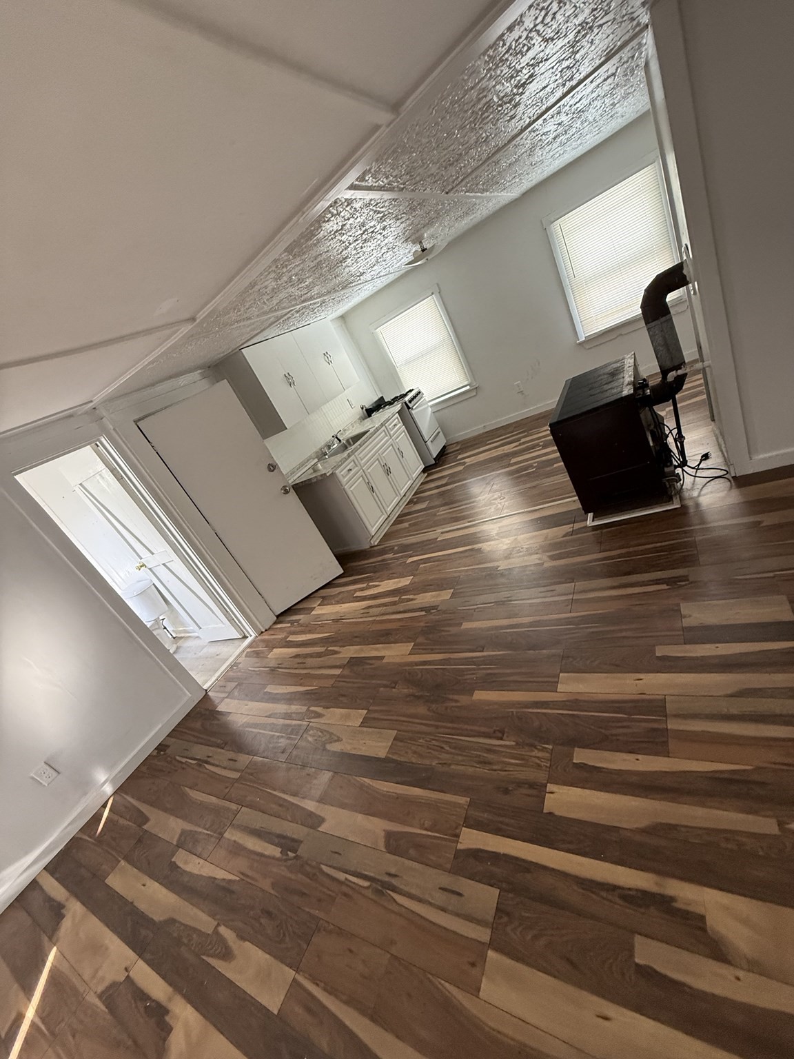 117 Austin St, New Bedford, MA 02740 - Image 16