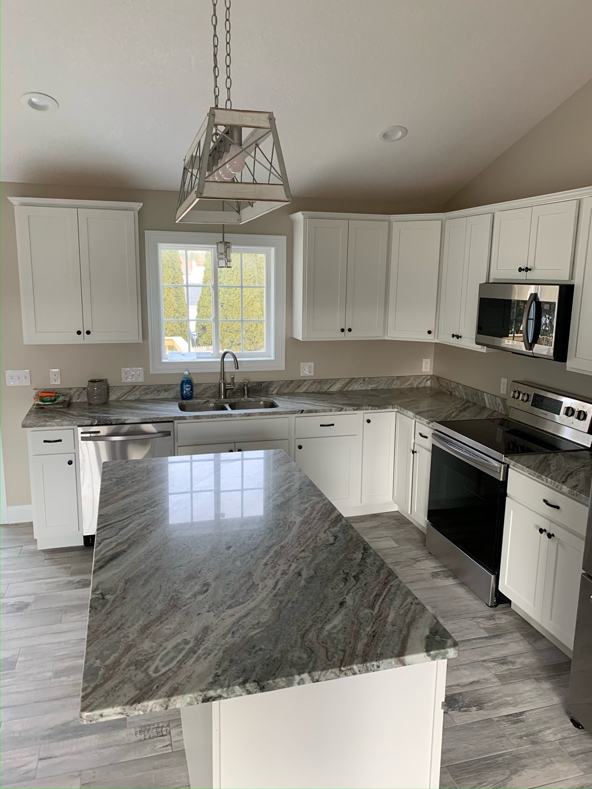 86 Beaumont Ave, Chicopee, MA 01013 - Image 3