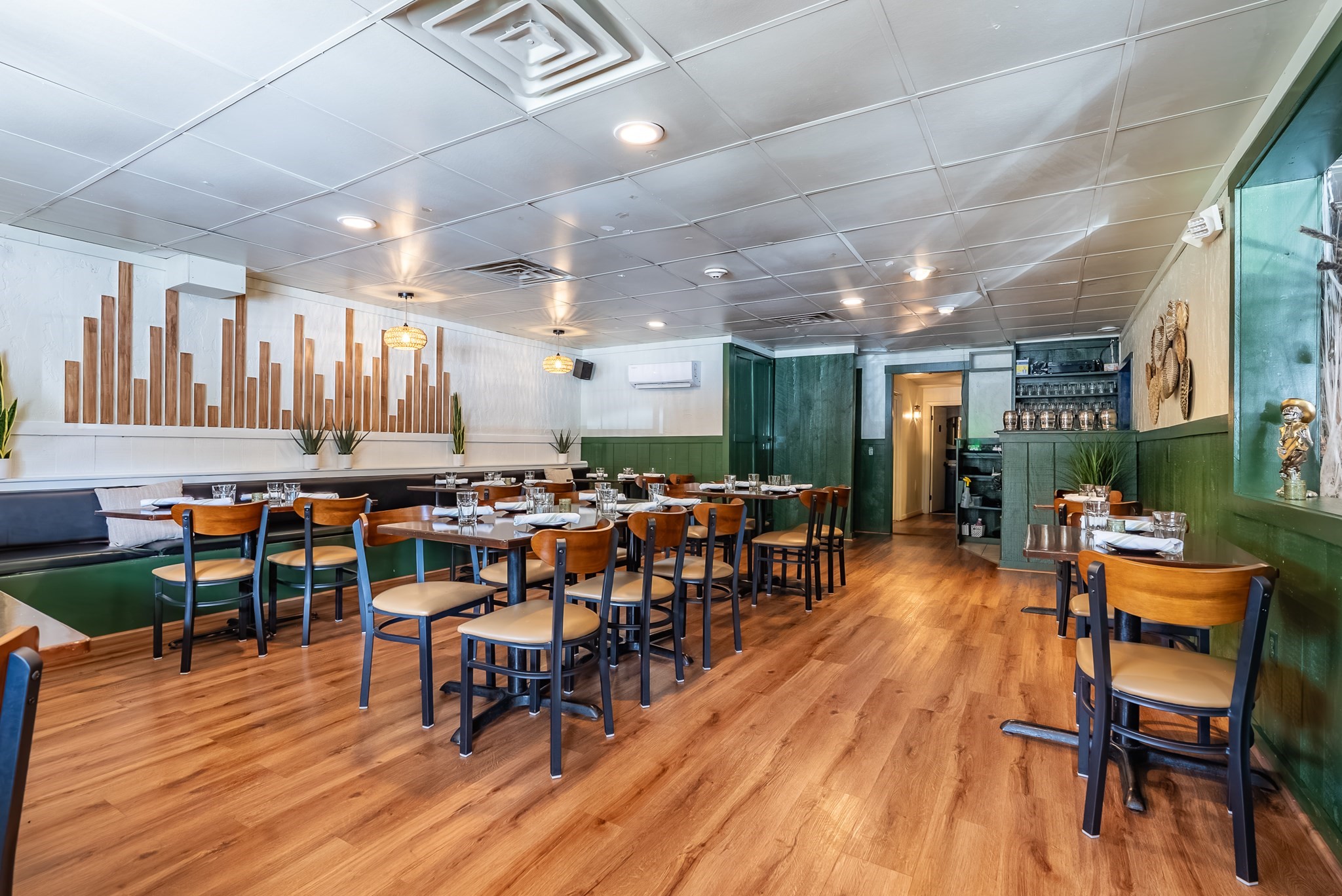 2352 Mendon Rd, Cumberland, RI 02864 - Image 15