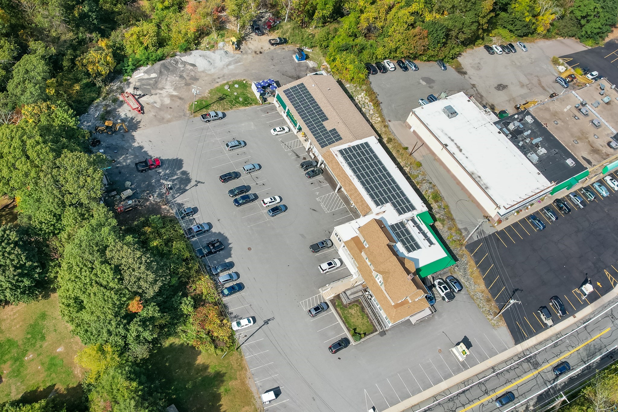 2352 Mendon Rd, Cumberland, RI 02864 - Image 25