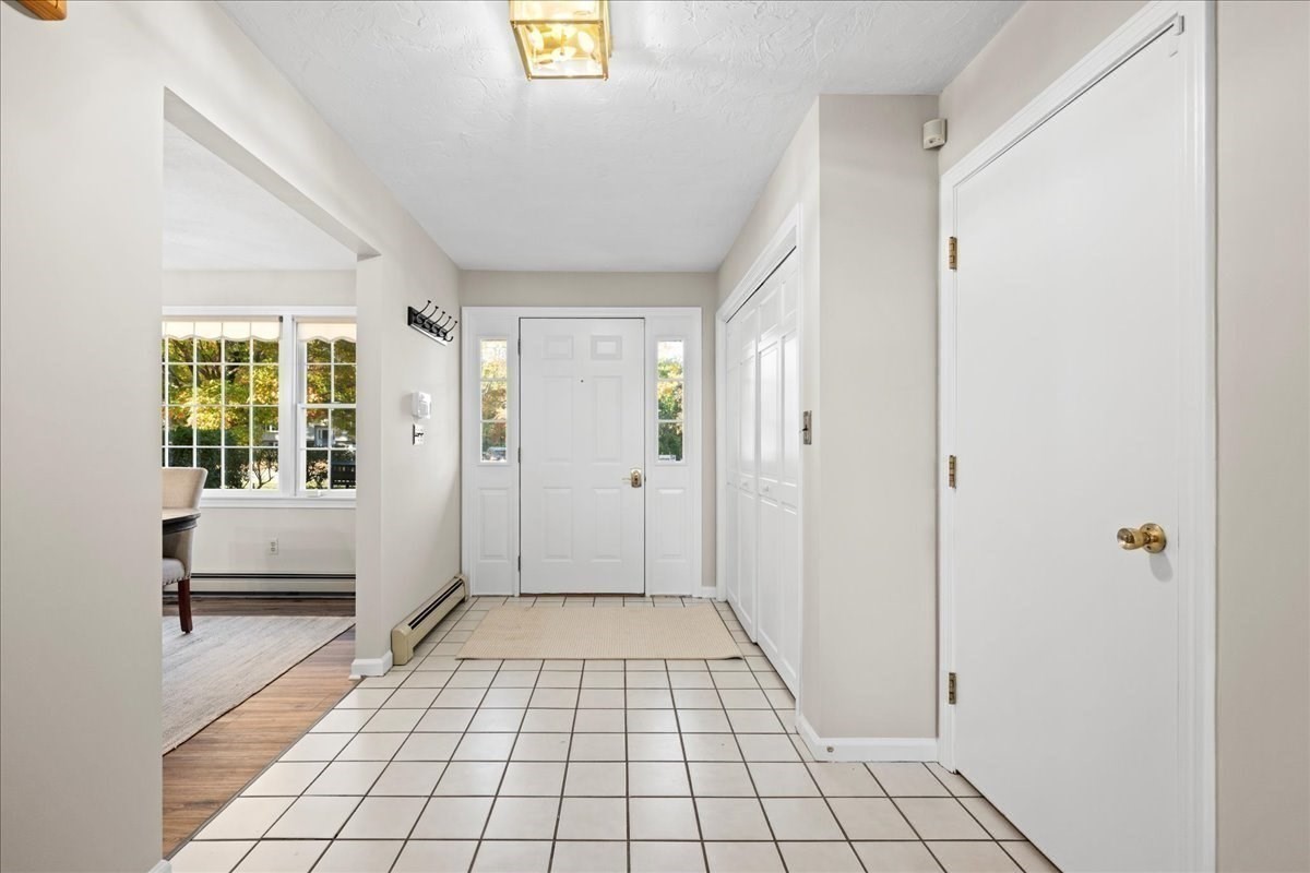 9 John Matthews Rd, Southborough, MA 01772 - Image 4