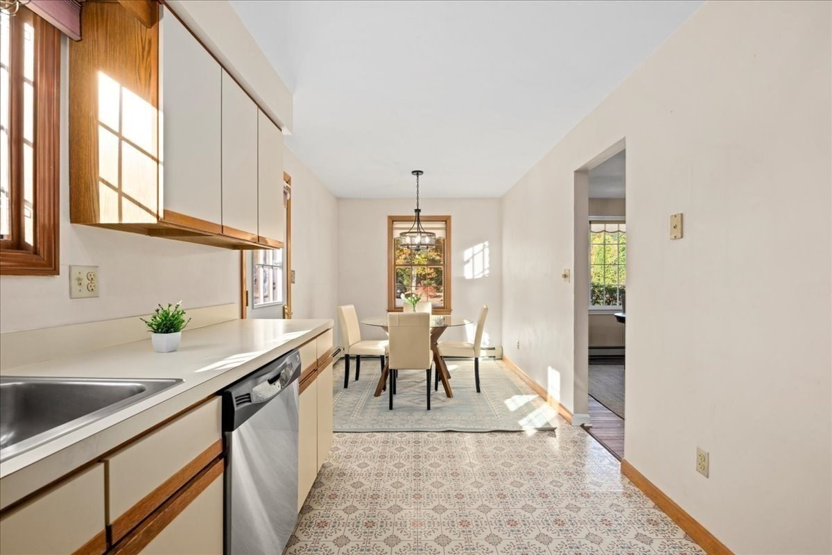 9 John Matthews Rd, Southborough, MA 01772 - Image 9