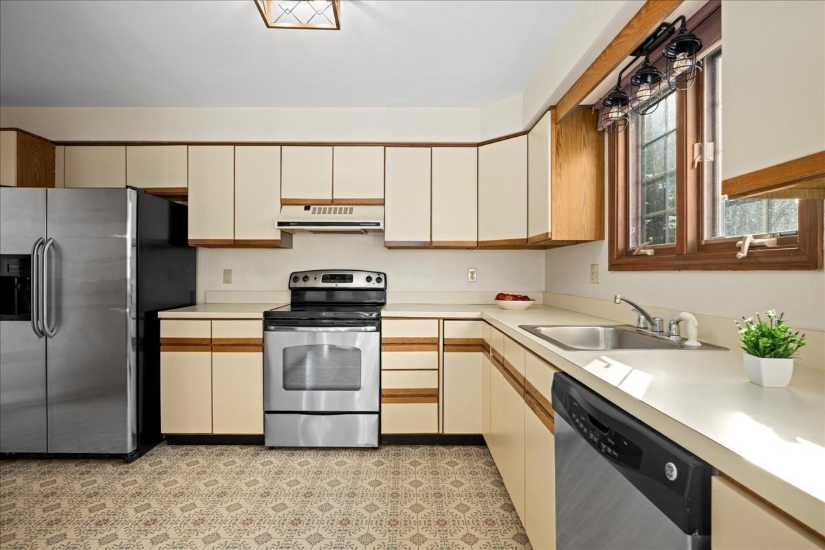 9 John Matthews Rd, Southborough, MA 01772 - Image 10