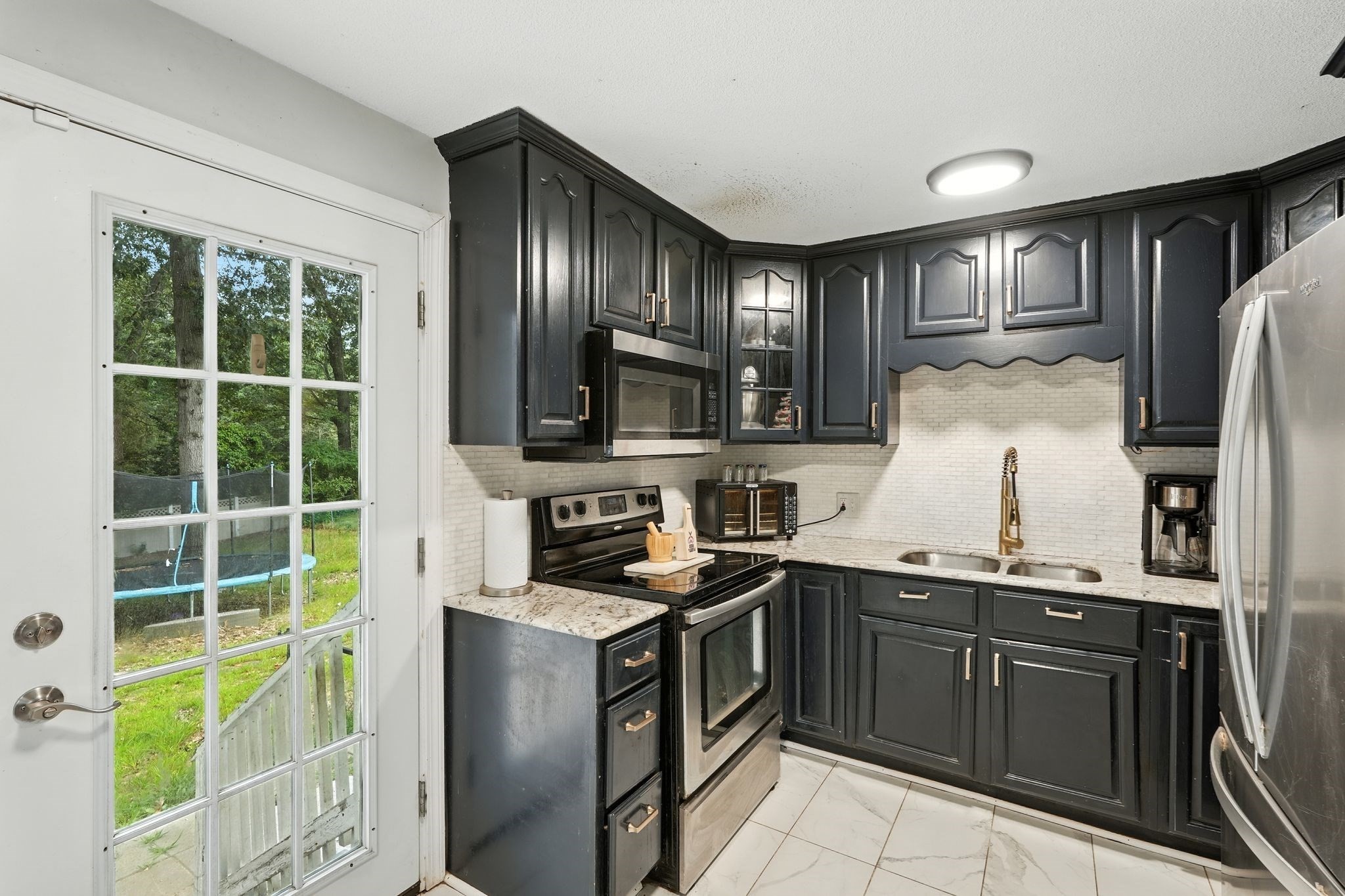 381 N Brook Rd, Springfield, MA 01119 - Image 11