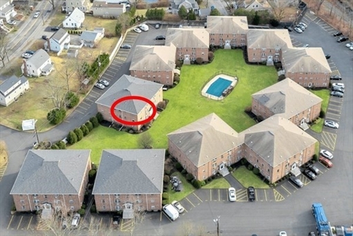 12 Colonial Village Dr, Apt 12