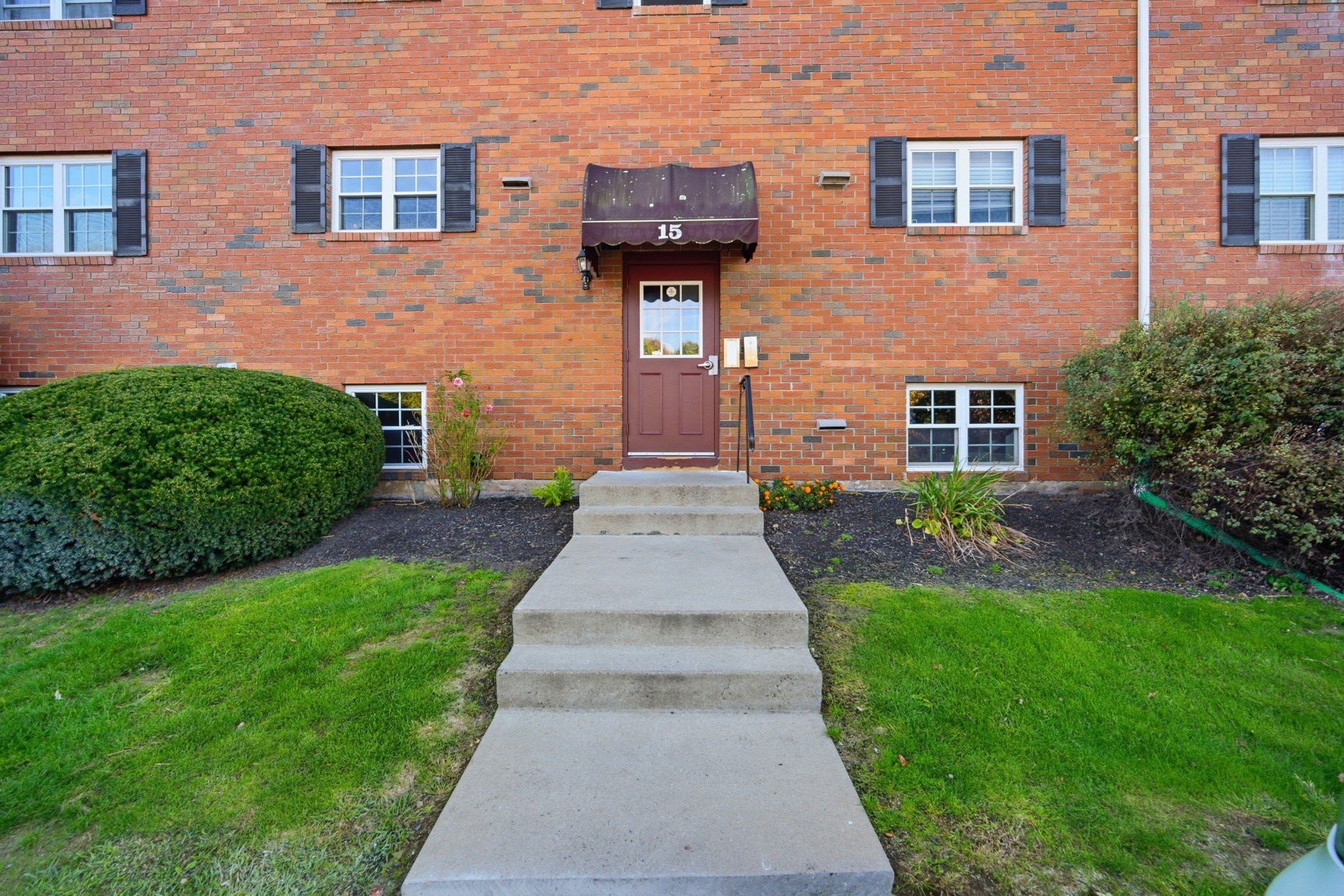 15 Maple Crest Cir Unit D, Holyoke, MA 01040 - Image 1
