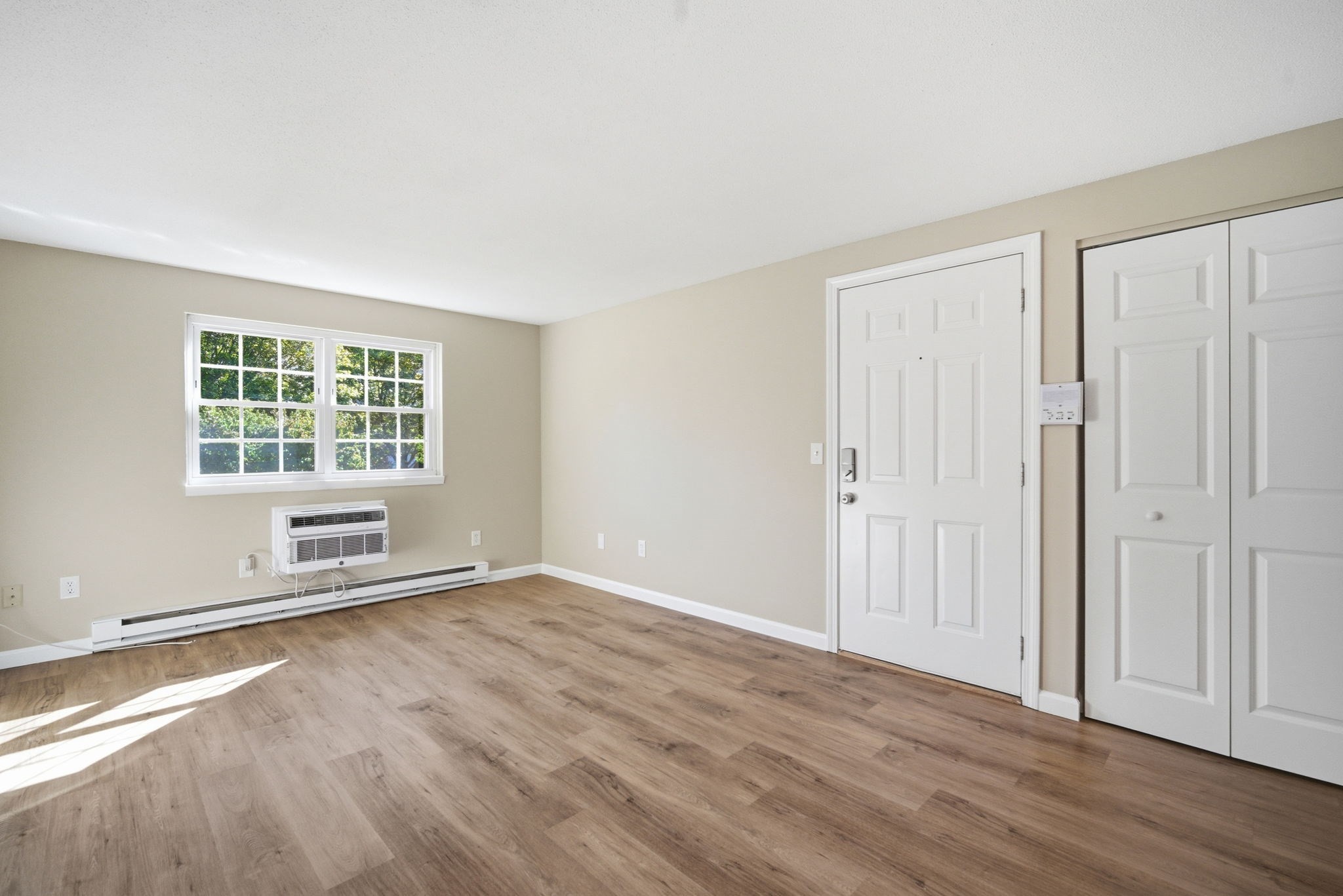 15 Maple Crest Cir Unit D, Holyoke, MA 01040 - Image 11