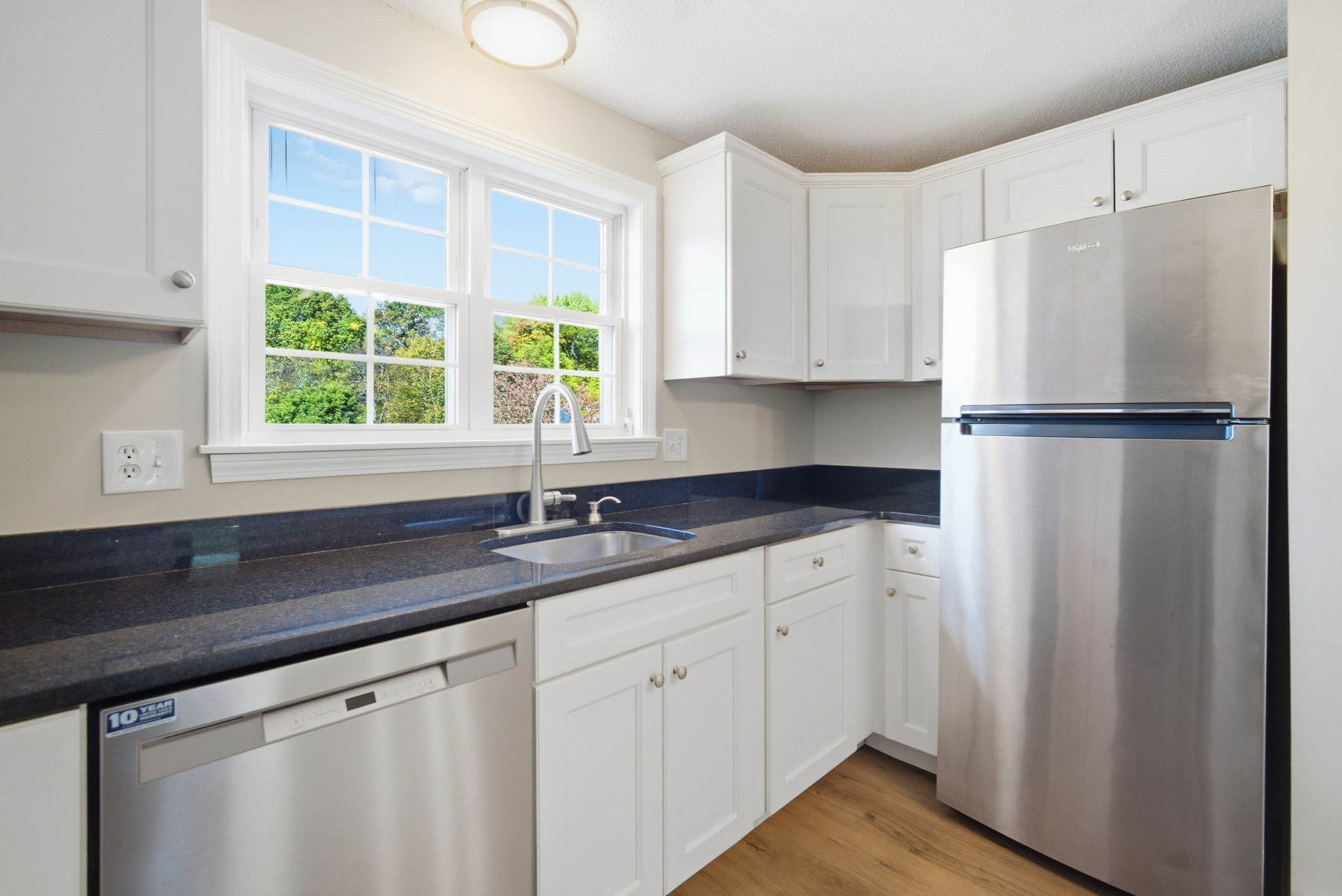 15 Maple Crest Cir Unit D, Holyoke, MA 01040 - Image 7