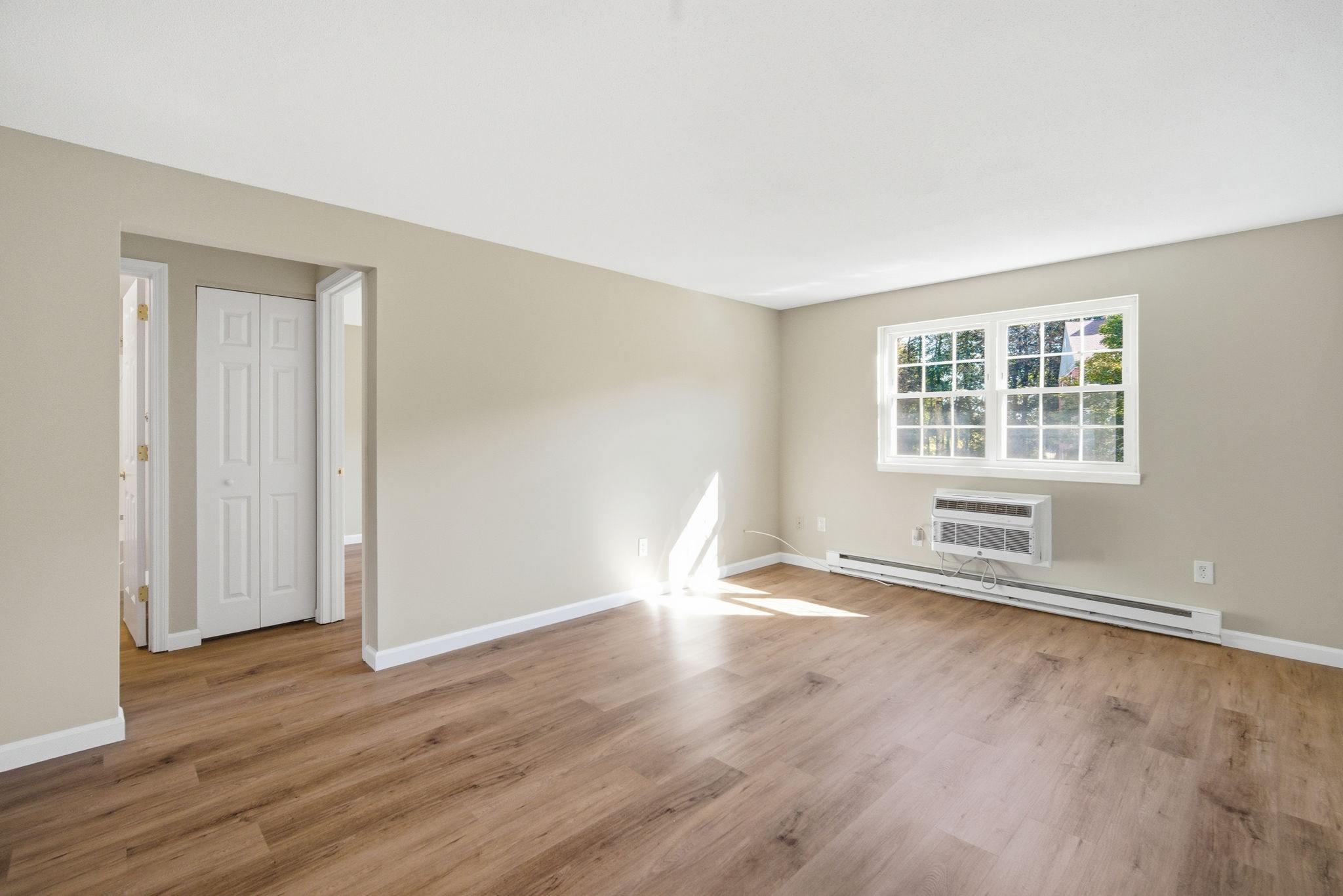 15 Maple Crest Cir Unit D, Holyoke, MA 01040 - Image 8