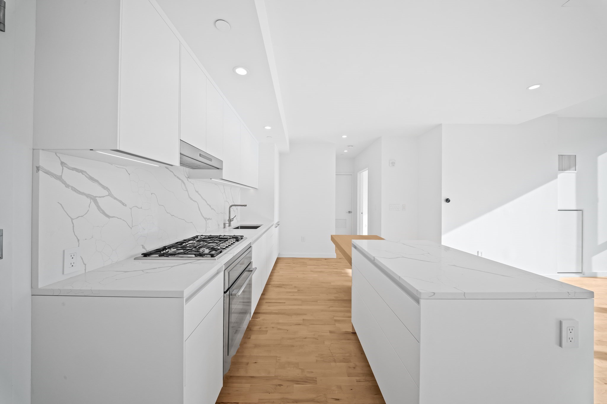 346 Congress Street Unit 703, Seaport, Boston, MA 02210 - Image 2