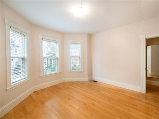 24 Hall Street, Apt 1