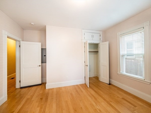 24 Hall Street, Apt 1