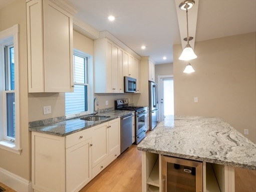 24 Hall Street, Apt 1