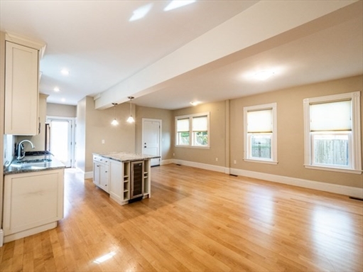 24 Hall Street, Apt 1