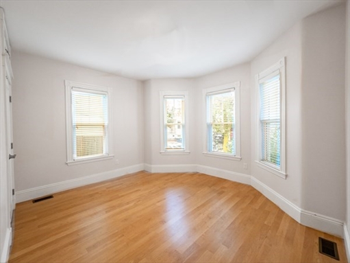 24 Hall Street, Apt 1