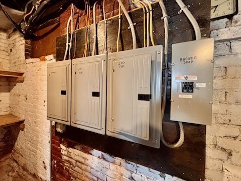 301 Linden St, Holyoke, MA 01040 - Image 24