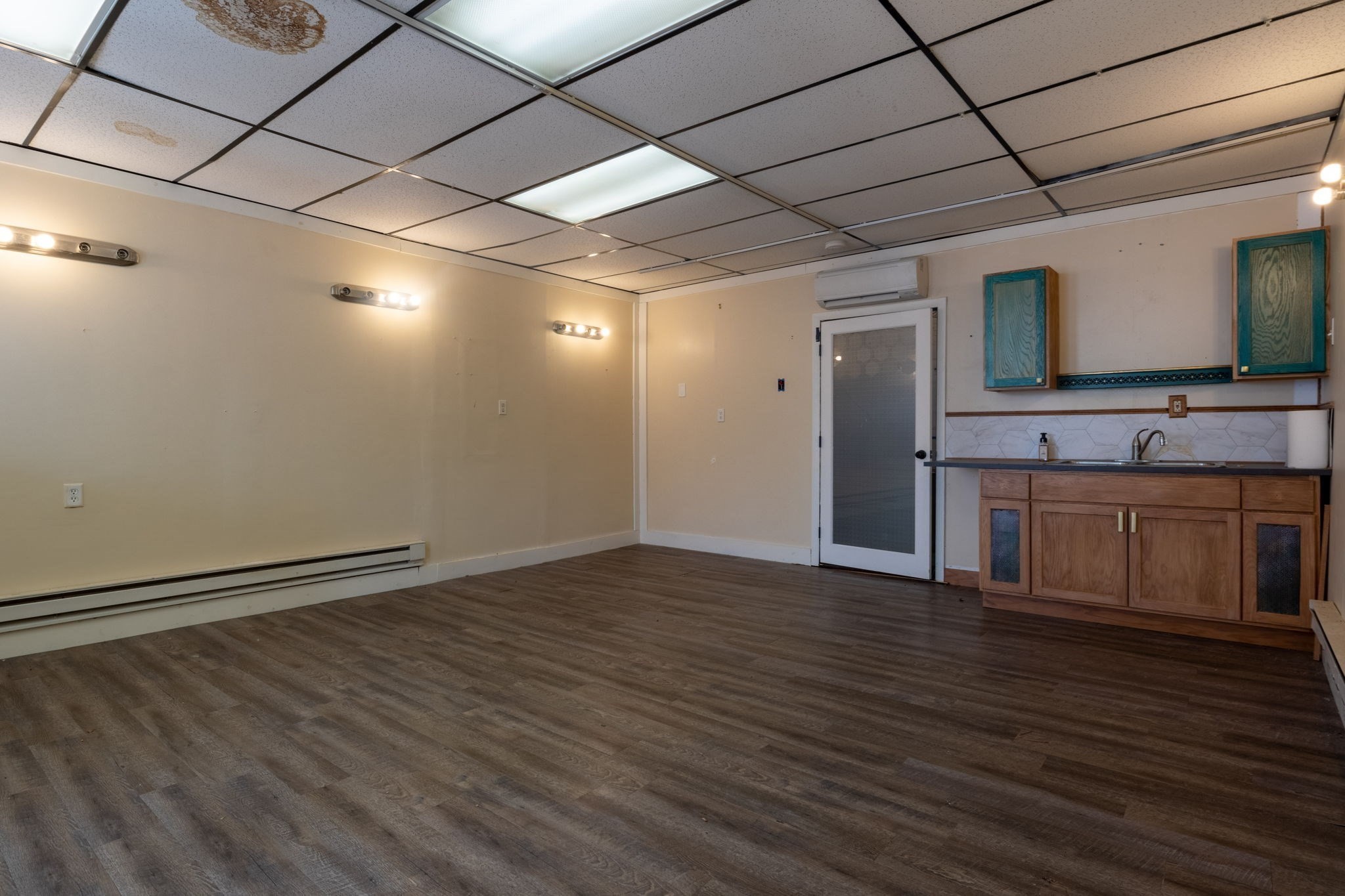301 Linden St, Holyoke, MA 01040 - Image 8