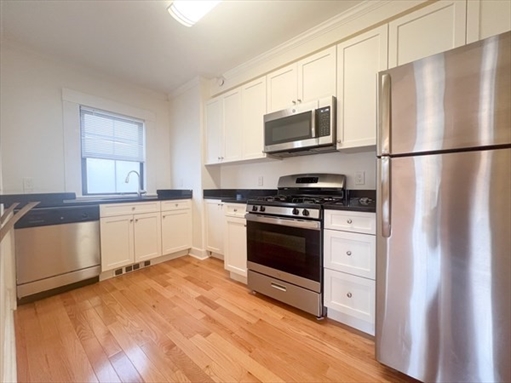 219 Commonwealth Ave, Apt 12