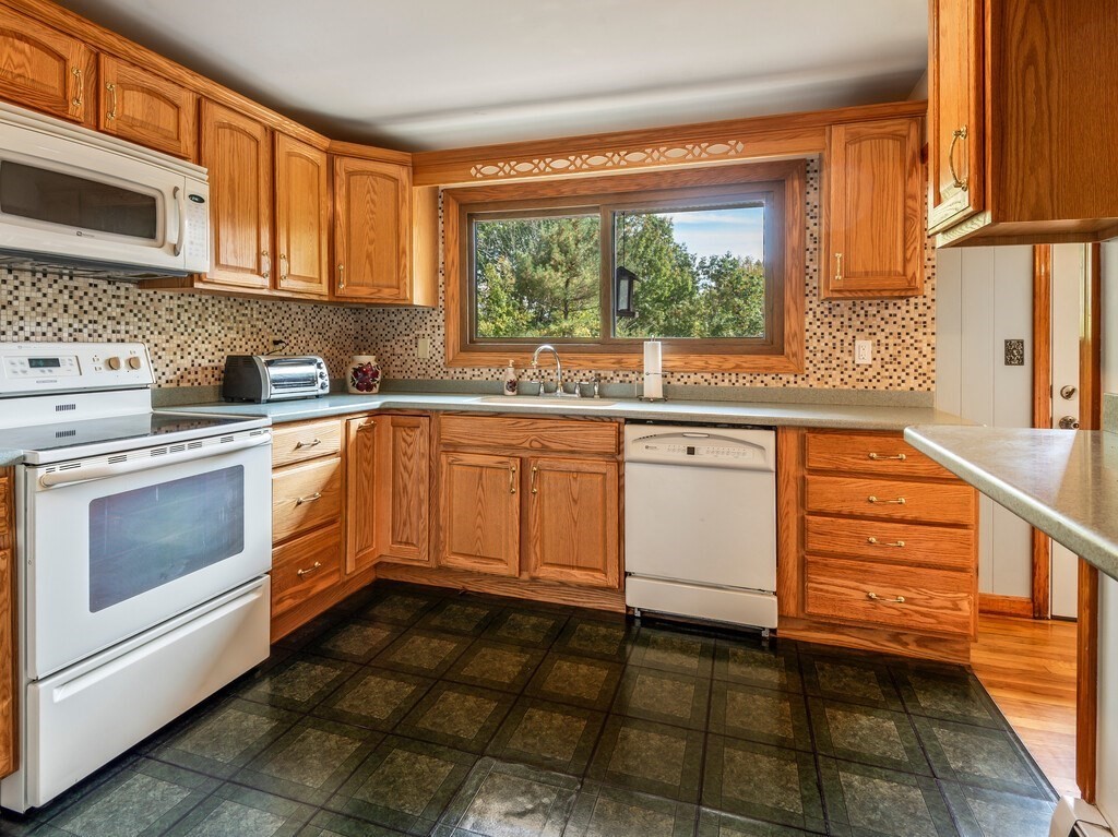 30 Russell Hill Rd, Ashburnham, MA 01430 - Image 20