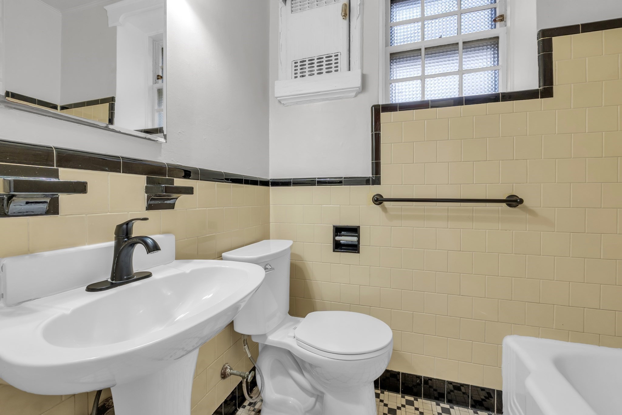 56 Elm St Unit 1, Worcester, MA 01609 - Image 13