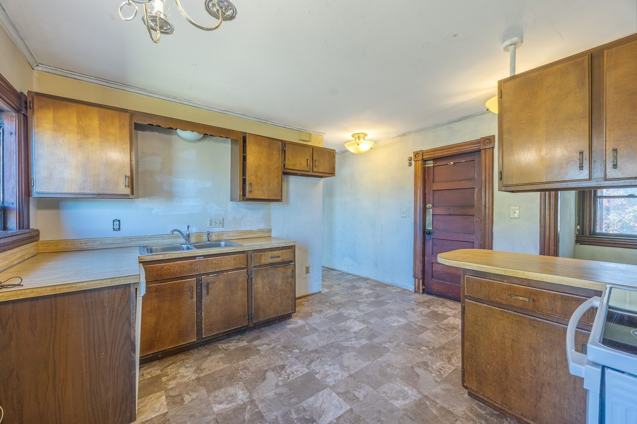 109 Church Street, Chicopee, MA 01020 - Image 30