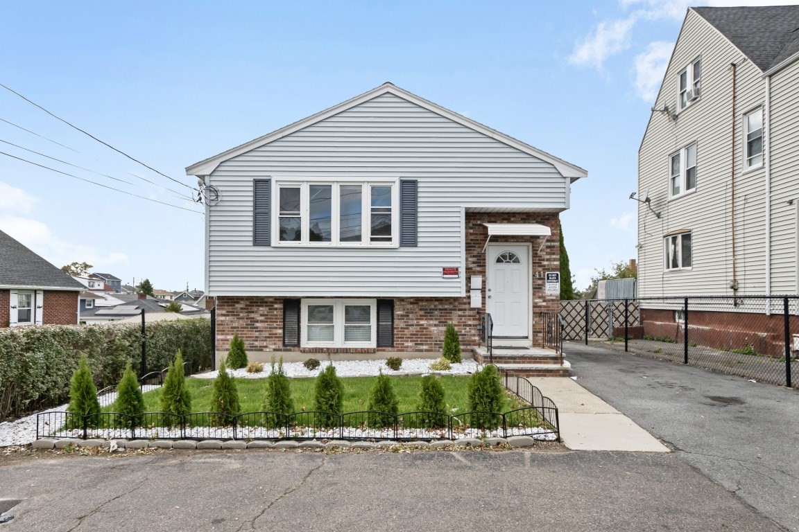 41 South Ave, Revere, MA 02151