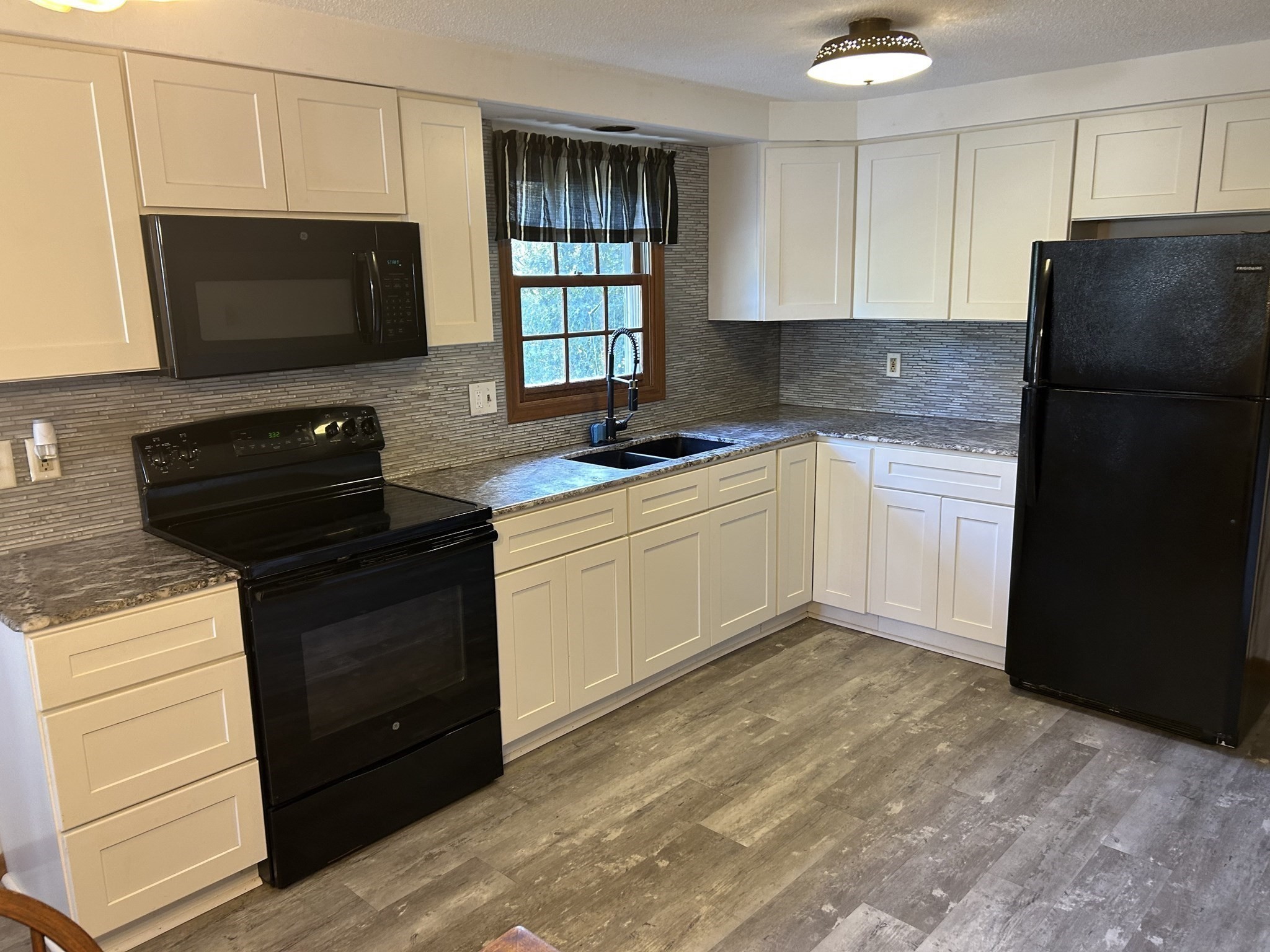 10 Pearl Street, Ware, MA 01082 - Image 2