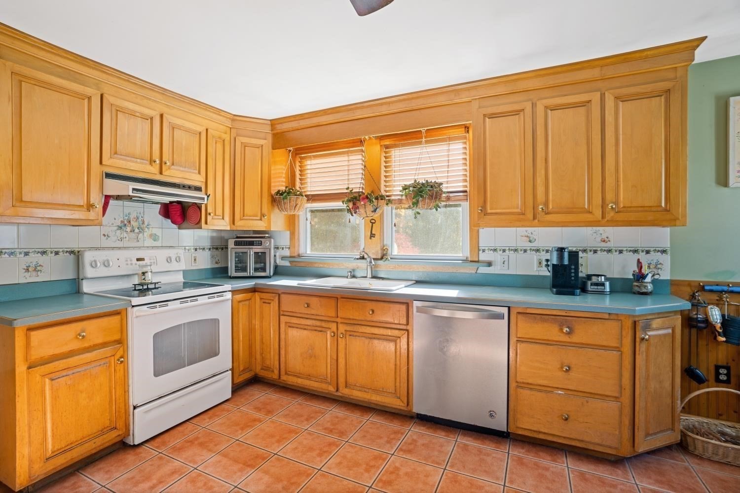 511 Sumner Street, Stoughton, MA 02072 - Image 8