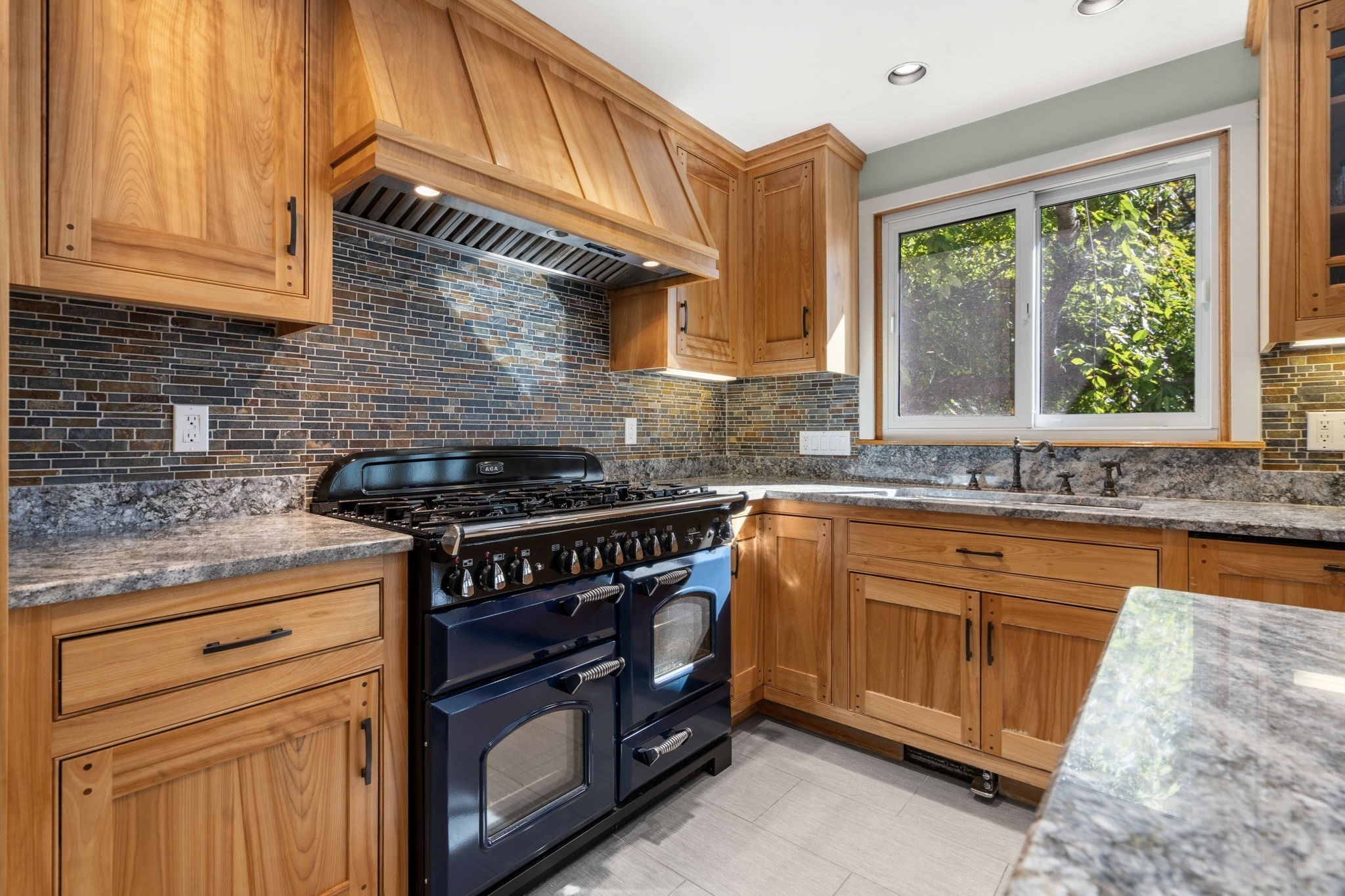60 Rolling Ln, Weston, MA 02493 - Image 13