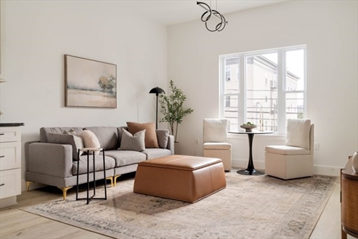 275 Washington Ave, Apt 3