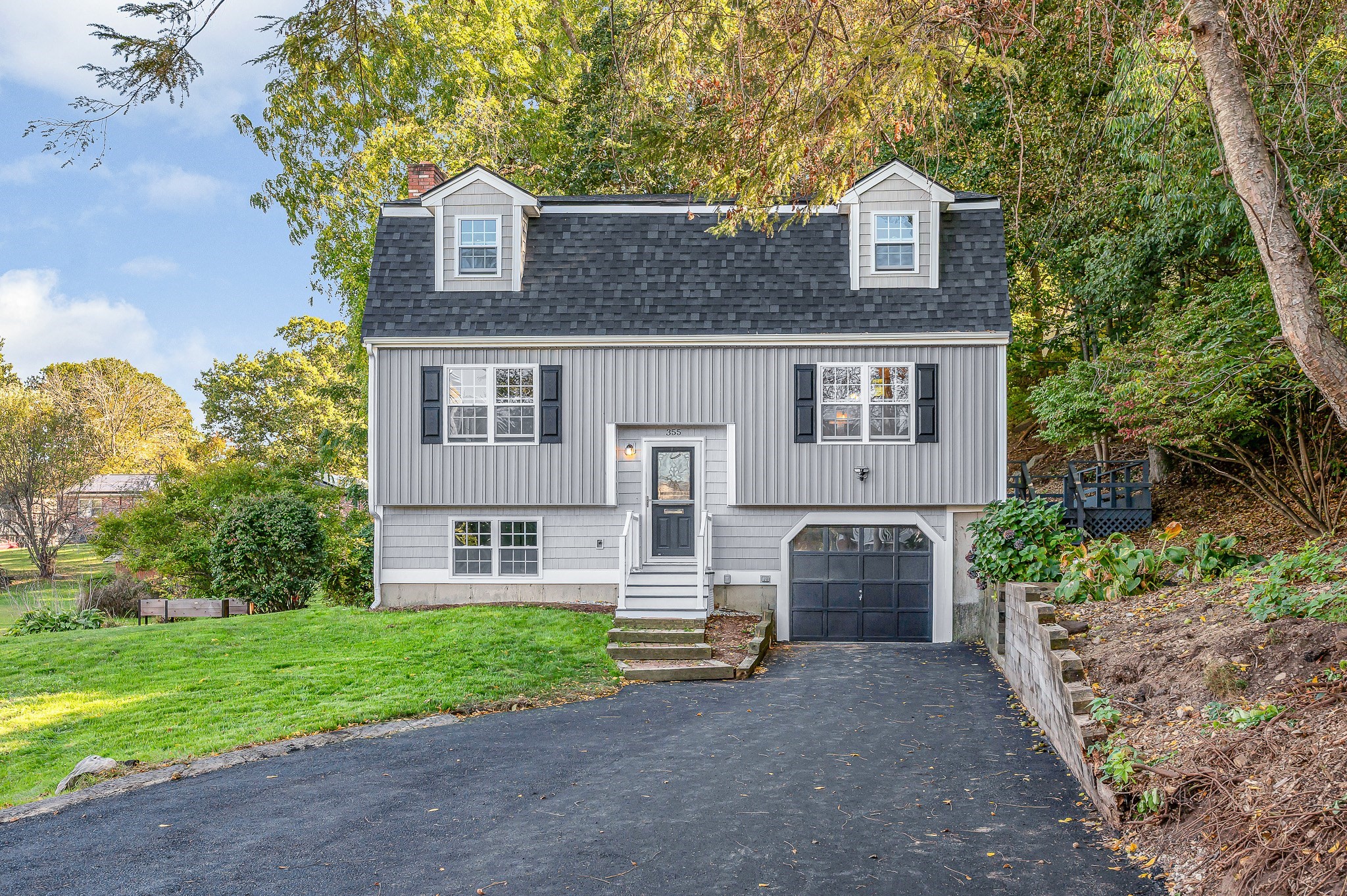 355 Andover St, Lowell, MA 01852